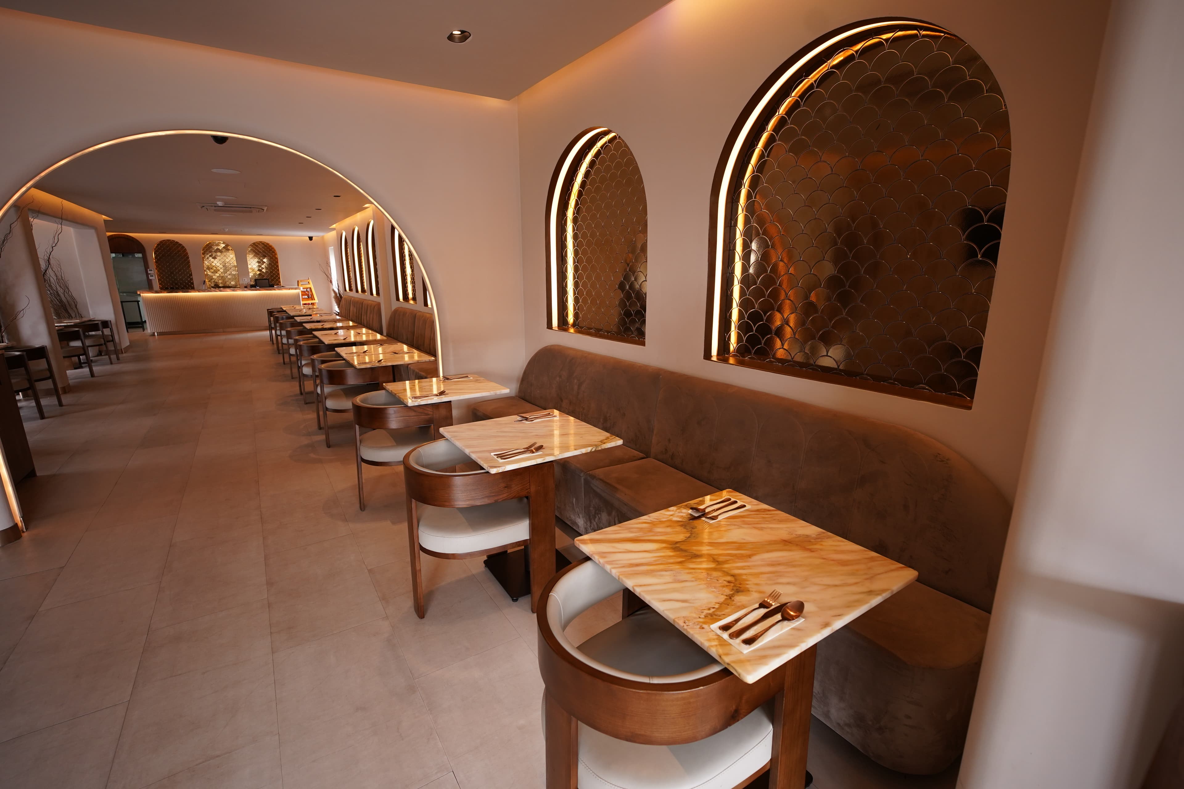 Begum restaurant atmosphere